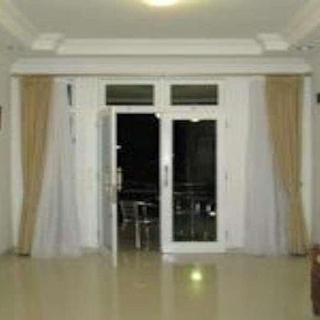 Ge Jacmart Homestay Makassar By Zuzu Eksteriør billede